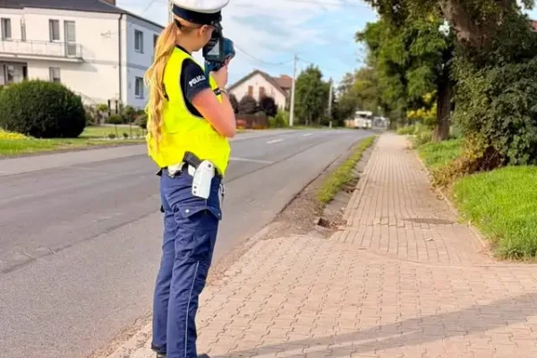Weekendowe kontrole na drogach powiatu radziejowskiego – dwóch kierowców bez uprawnień
