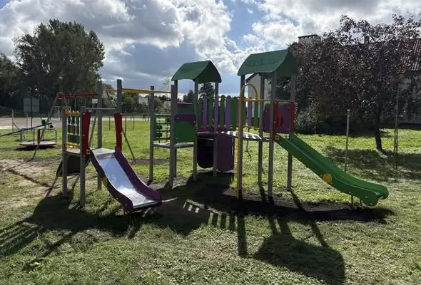 Gmina Dobre zmodernizowała cztery place zabaw. Inwestycja warta ponad 137 tys. zł