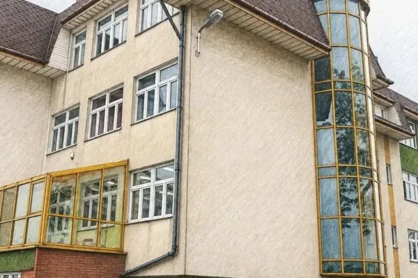 Uczniowie klasy 3a ze szkoły w Osięcinach wystawili spektakl lalkowy