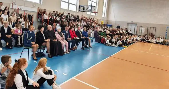 Dzień Edukacji Narodowej w Radziejowie – podziękowania i program artystyczny