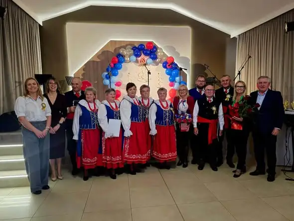 Przegląd Zespołów Ludowych w Dobrem: Kujawioki świętowały 18-lecie